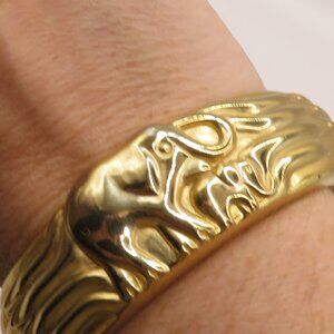 Vintage Elephant Bracelet Gold Tone